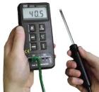 Temperature Meters with and without internal data logger and RS 232 interface