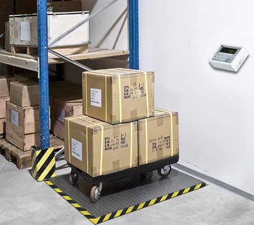 Mounted In-Floor Scale used to control incoming goods, comfortable weighing process