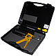 The delivery includes the PCE-WT1 humidity detector in a briefcase.