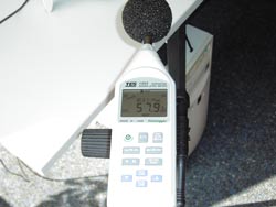 PCE-353 sound level indicator with Leq function: taking a measurment over a period of time in an office.