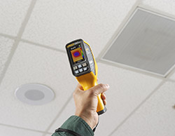 The thermal camera is a hand gauge which allows the user measuring out of every position