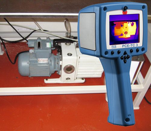 PCE-TC 3 thermal camera: Example of a thermograph of a motor unit and transmission using the PCE-TC 3