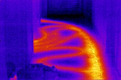 PCE-TC 3 thermal camera: thermal tracks on pavement
