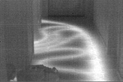 PCE-TC 3 thermal camera: thermal tracks in grey scale