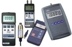 Manometers to determine absolute pressure, negative pressure or differential pressure in air and liquids