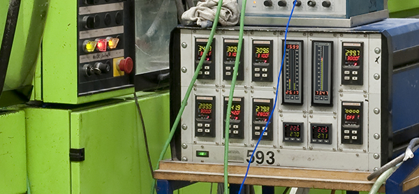 Bar Graph Digital Indicators show an analogue signal by LEDs.