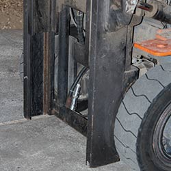 Beginner's Hydraulic Scale PCE-FLW 1 application: at a forklift