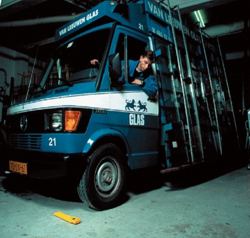 Vehicle Scale PCE-CWC Series weighing a lorry.