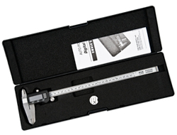 The Caliper PCE-DCP 300N in its high quality carrying case.