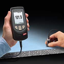 Here you can see the advanced version of the coating thickness gauge PCE-PT 200