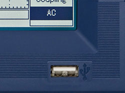 USB-connection of the Digital Oscilloscope PCE-UT 2082C