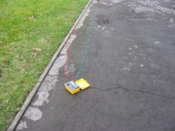 Earth resistance meter with checking earth resistance cables.