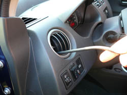  PCE-DE 100 endoscope testing the air in a car