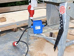 Here is the mobile energy meter in front of a circular saw