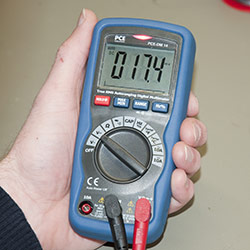 Function Compact Multimeter PCE-DM 14 is easy to use