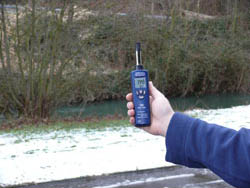 Outdoor use of the hygrometer