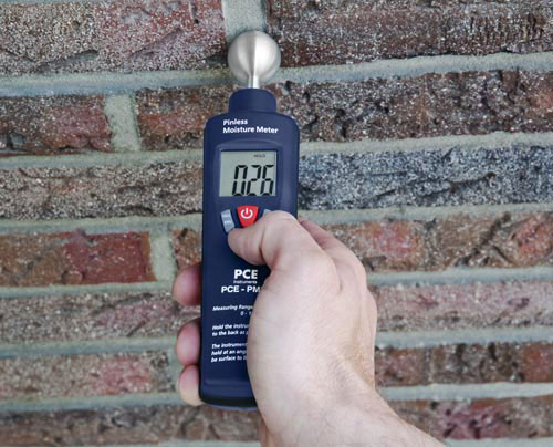 The Material Moisture Meter for checking the moisture in building material