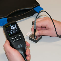 Here the calibration of the coating thickness gauge PCE-CT 27FN