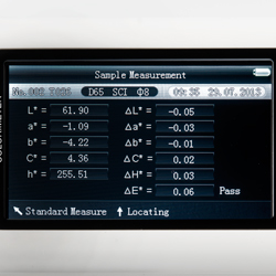 portable colorimeter. Here you can see the display of the PCE-CSM 7