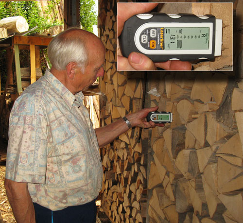 Using the Professional Moisture Meter DampMaster in beech wood