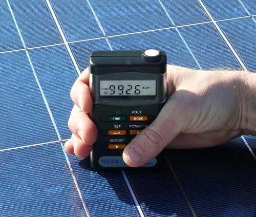 W/m²/Btu Sun Light Radiation Measuring Testing Instrument,for Meteorology Digital Solar Power Meter,Handheld UV Strength Sunlight Meter Physical and Optical Experiments Etc Agriculture 