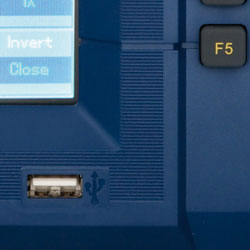 USB-connection of the Storage Oscilloscope PCE-UT 2042C