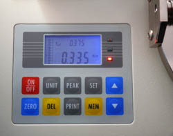 Torque tester PCE-CTM : LCD display of the torque tester.