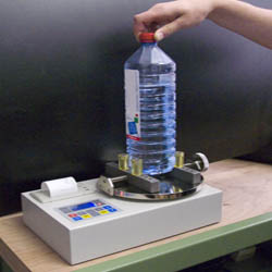 Torque tester PCE-CTM: It is also possible to check the torque tester moment in big objects.