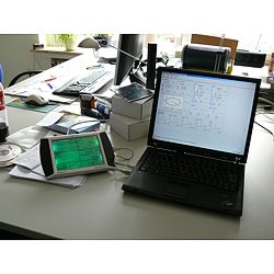 Here you will find the PCE-FWS 20 weather station connected to a portable computer by means of the software.